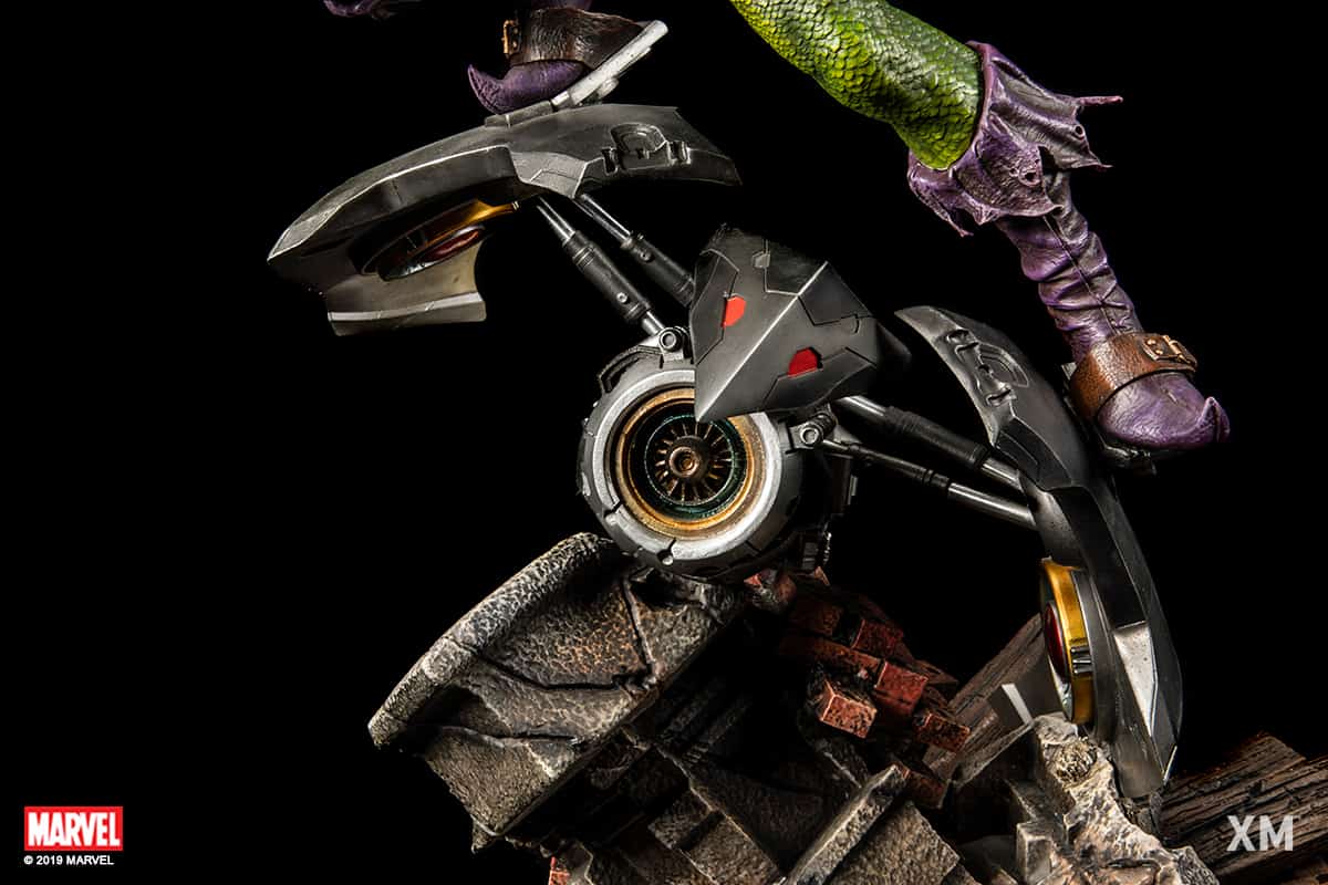 Green Goblin Ver. B 1:4 Scale Comic Version By XM Studio - Image 6