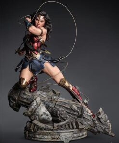 QUEEN STUDIOS DC Comics 1/4 Wonder Woman Statue - Image 9