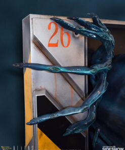 Aliens: Alien Queen Life-Size Wall Sculpture Exclusive Edition - Hollywood Collectibles Group - Image 5