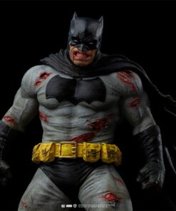 Alternative view of Batman The Dark Knight Returns 1/6 Diorama – DC Comics
