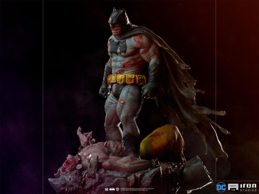 Batman The Dark Knight Returns 1/6 Diorama – DC Comics - Image 7