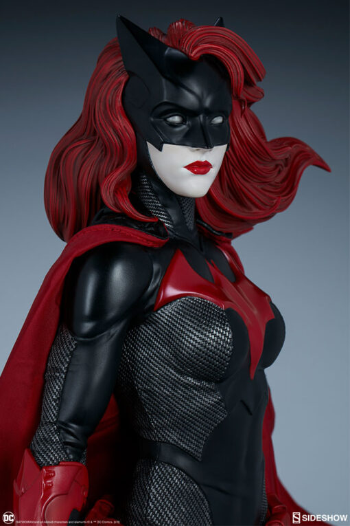 BATWOMAN PREMIUM FORMAT FIGURE BY SIDESHOW COLLECTIBLES - Image 2