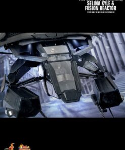 The Bat with Batman, Selena Kyle & Fusion Reactor - Image 3