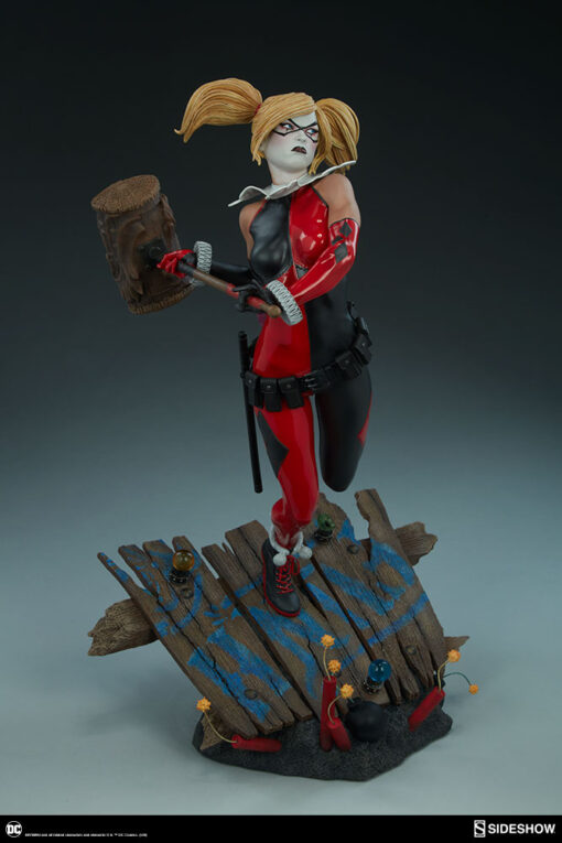 Harley Quinn Premium Format™ Figure by Sideshow Collectibles EXCLUSIVE LIMITED EDITION - Image 5