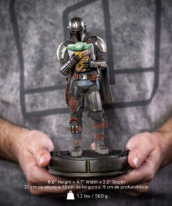 Alternative view of The Mandalorian and Grogu 1:10 Scale Statue by Iron Studios