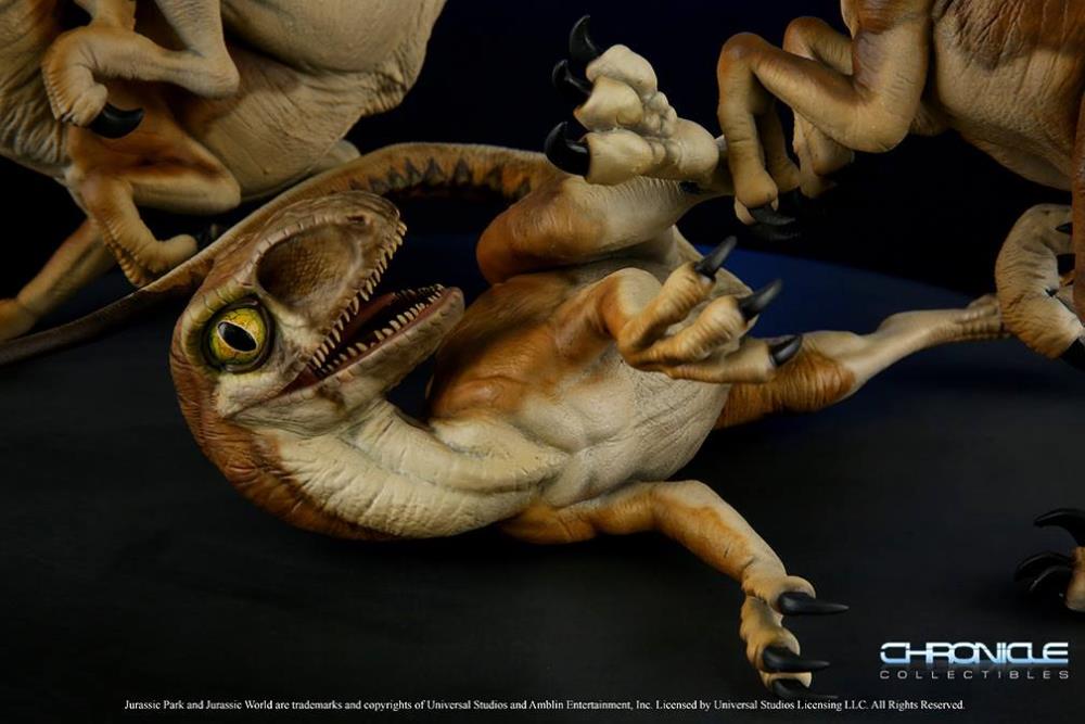 Crash McCreerys Baby Raptors Diorama by Chronicle Collectibles - Image 4