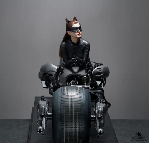 DC The Dark Knight Rises Catwoman 1/3 Statue - Image 5