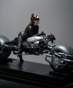 DC The Dark Knight Rises Catwoman 1/3 Statue - Image 13