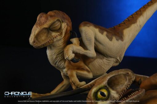 Crash McCreerys Baby Raptors Diorama by Chronicle Collectibles - Image 3