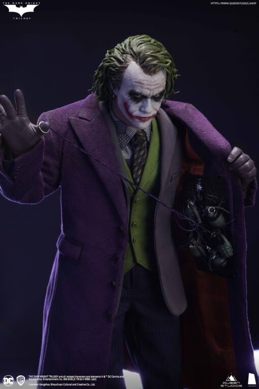 Joker (Heath Ledger) 1:6 Collectible Action Figure  - Premium (2 figures) - Image 41
