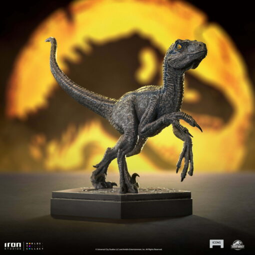 VELOCIRAPTOR BLUE JURASSIC WORLD - IRON STUDIOS - Image 2