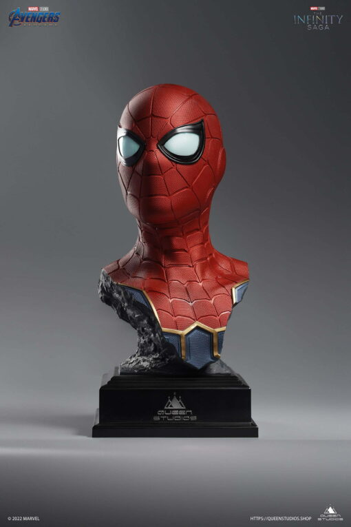 MARVEL
Iron Spider-Man 1/2 Statue Standard Edition
By Queen Studios - Image 5