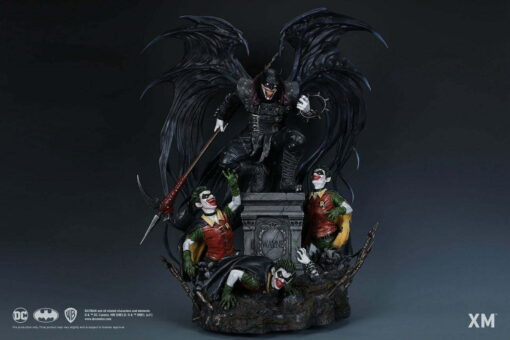 The Batman Who Laughs (Dark Night: Metal) 1/4 scale statue  By XM Studios - Image 3