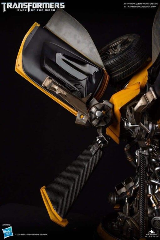 TRANSFORMERS: BUMBLEBEE LIFE SIZE BUST EXCLUSIVE - LIMITED EDITION BY QUEEN STUDIOS - Image 12