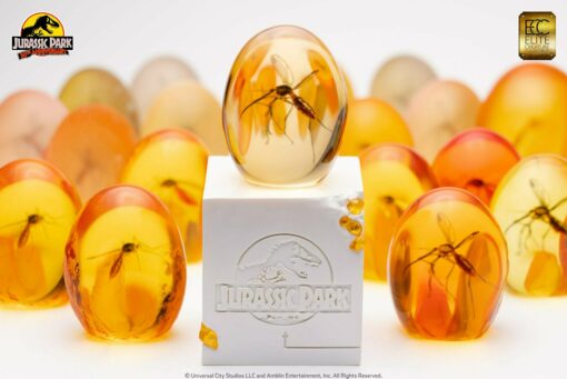 Jurassic Park Mosquito in Amber By Cinemaquette - Image 3