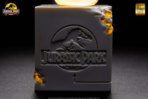 Jurassic Park Mosquito in Amber By Cinemaquette - Image 2
