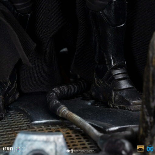 Batman Unleashed DC Comics Deluxe Art Scale 1/10 By Iron Studios - Image 13