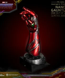 Marvel Avengers: Endgame Master Craft Nano Gauntlet 1:1 Scale Master Craft Figure Statue - Image 12