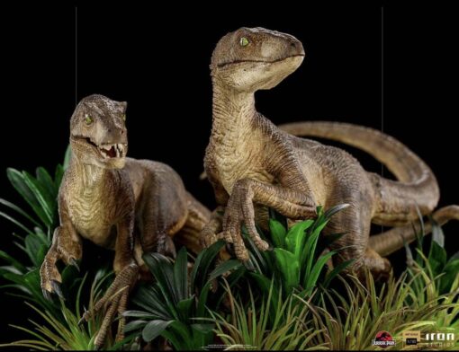 Just The Two Raptors Deluxe1:10 Scale Statue by Iron StudiosJurassic Park - Image 7