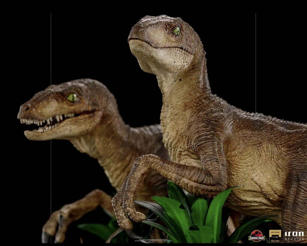 Just The Two Raptors Deluxe1:10 Scale Statue by Iron StudiosJurassic ...