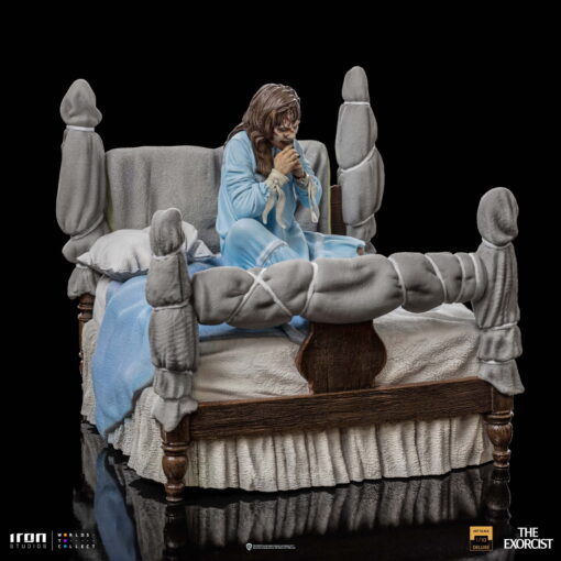 Statue Possessed Regan McNeil - The Exorcist - Art Scale 1/10 - Iron Studios - Image 4