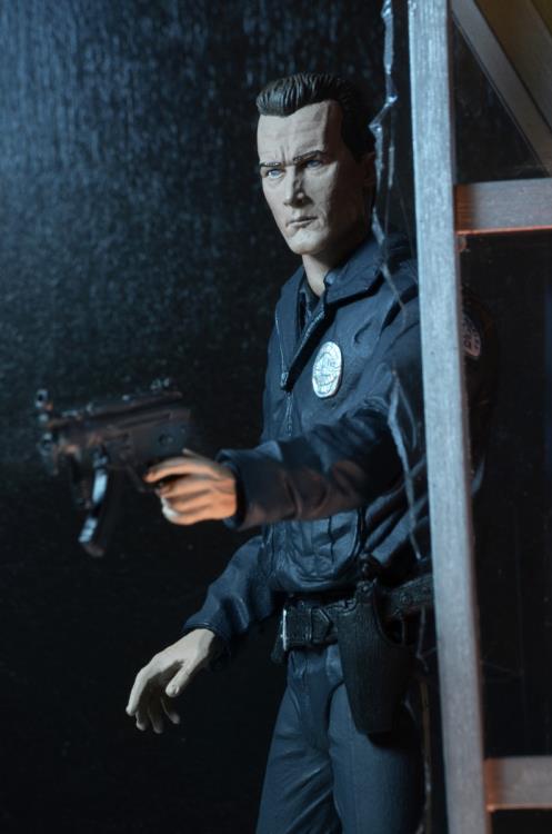 Terminator 2: Judgement Day Ultimate T-1000 (Motorcycle Cop) Figure BY NECA - Image 12