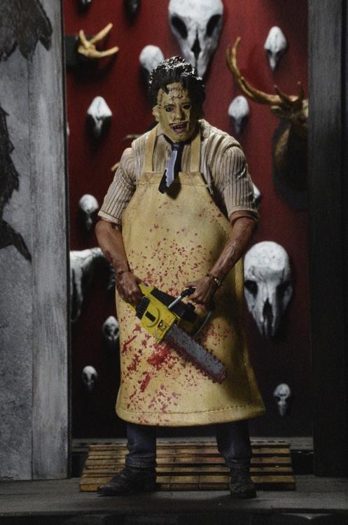 Texas Chainsaw Massacre Ultimate Leatherface Figure BY NECA - Image 6