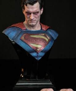 Alternative view of SUPERMAN (HENRY CAVILL) BLUE AND RED SUIT 1/3 SCALE STATUE + BUST BY JND STUDIOS