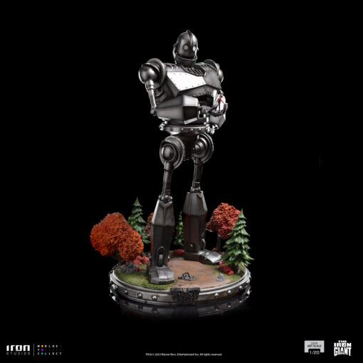 Iron Giant & Hogarth Hughes 1/10 Art Scale Statue By Iron Studios - Image 5