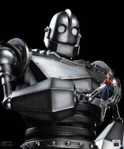 Iron Giant & Hogarth Hughes 1/10 Art Scale Statue By Iron Studios - Image 11