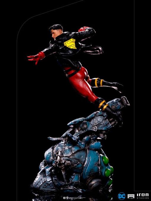 SUPERBOY1:10 Scale Statue by Iron Studios - Image 5