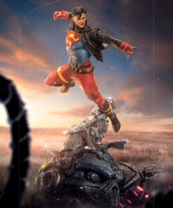 SUPERBOY1:10 Scale Statue by Iron Studios