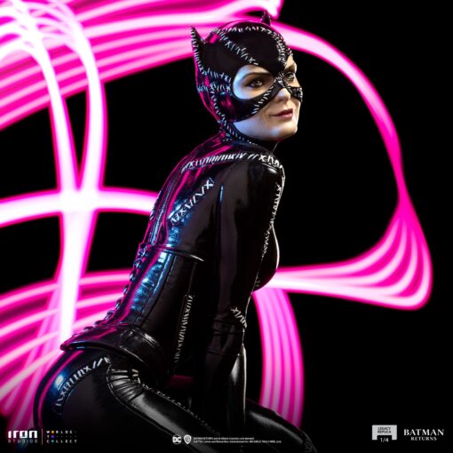 CATWOMAN Legacy Replica 1/4 Statue By Iron Studios - Image 5