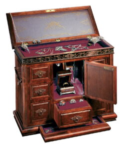 Middle Earth Treasure Chest - Noble Collection - Image 5