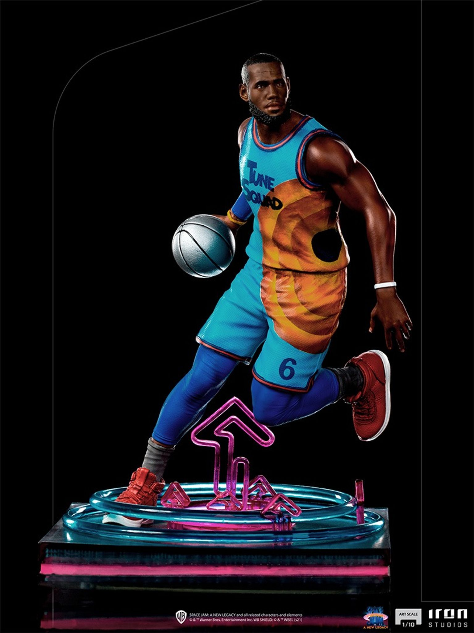 LEBRON JAMES 1:10 Scale Statue by Iron Studios - Image 3