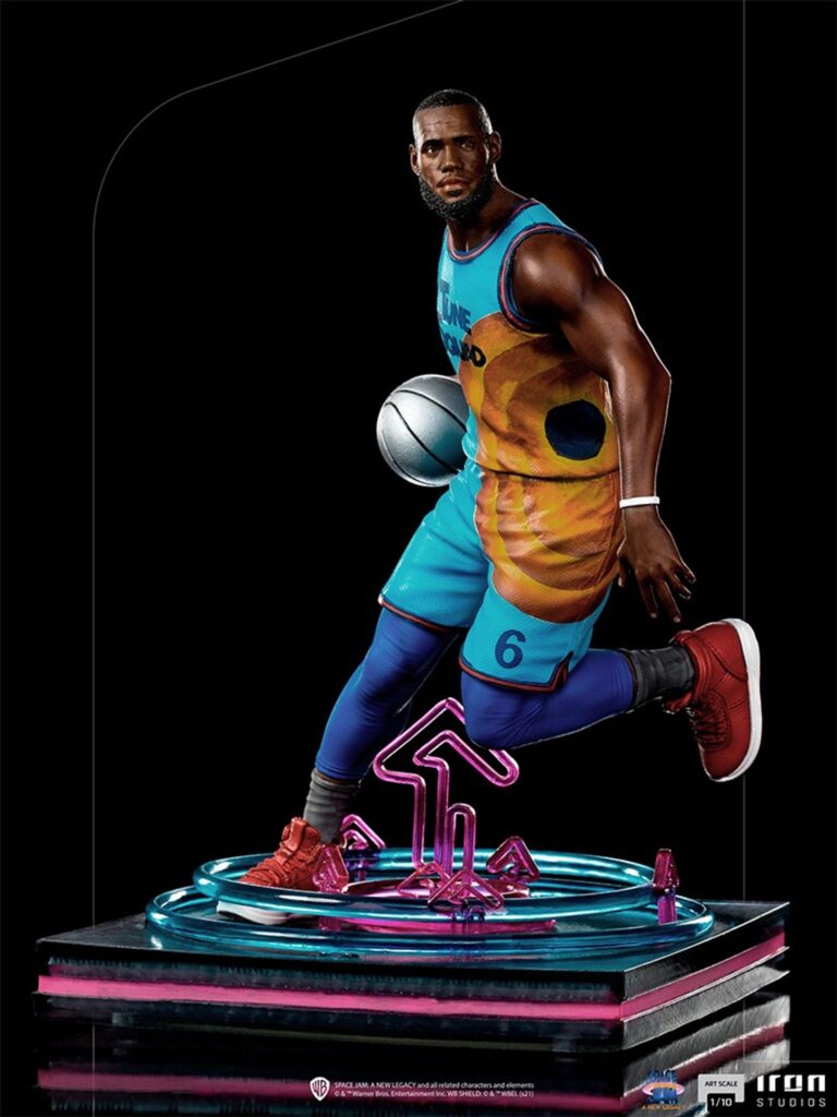 LEBRON JAMES 110 Scale Statue by Iron Studios Figuristi Store
