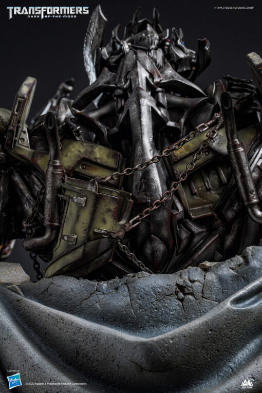 Megatron on Throne Statue By Queen Studios - Image 31