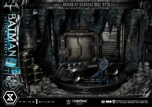 Batman (Comics) Batman Tactical Throne favorite "Design by Gabriele Dell'Otto" Ultimate Bonus Version - Image 24