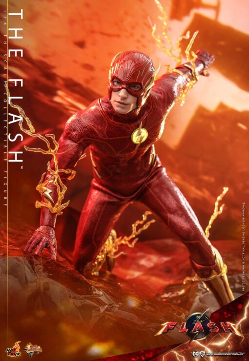 The Flash Sixth Scale Figure Item Number: Manufacturer: Hot Toys - Image 9