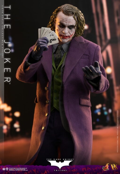 The Joker Sixth Scale Figure  by Hot Toys - Image 4