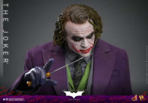The Joker Sixth Scale Figure  by Hot Toys - Image 12
