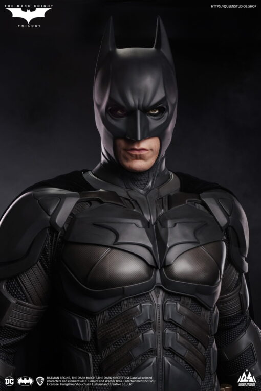 Queen Studios: Christian Bale 1/1 Bust + TDK Batman 1/1 Statue (with interchangeable head sculpts) - Deluxe Edition - Image 9