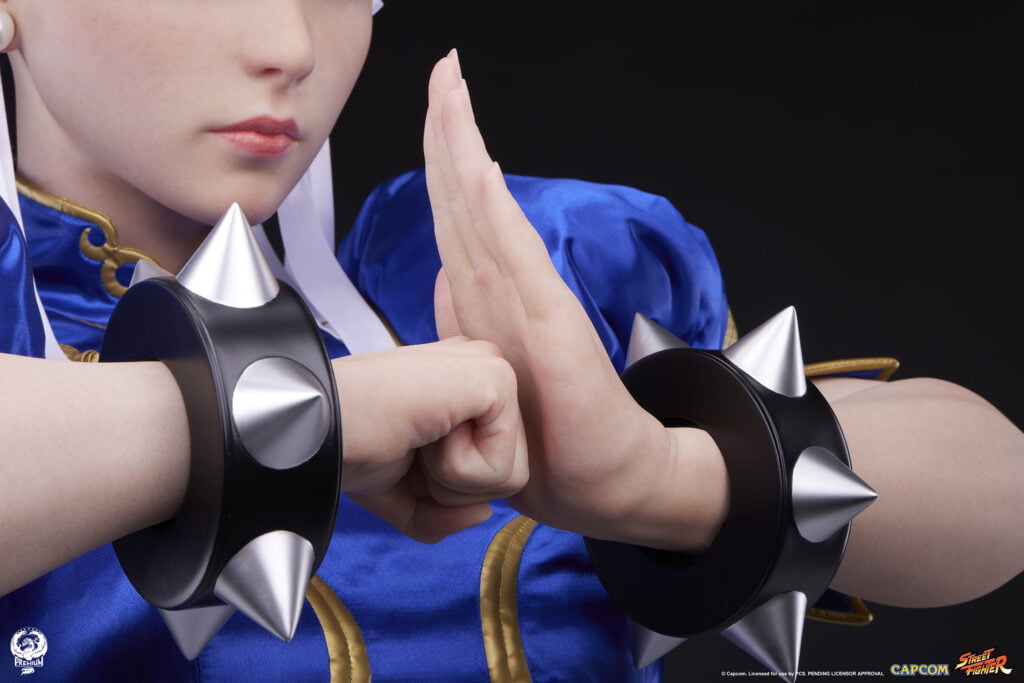 chun-li-life-size-bust_street-fighter_gallery_64ee61375c895