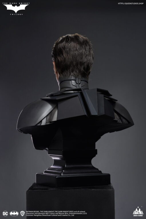 Queen Studios - Christian Bale 1/1 Bust + TDK Batman 1/1 Statue + Batman Armory (with interchangeable head sculpts) Ultimate Edition - Image 31