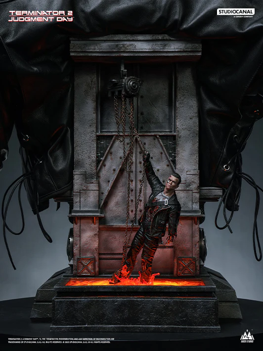 11.Terminator_2_T_800_Life-Size_Bust_1800x1800