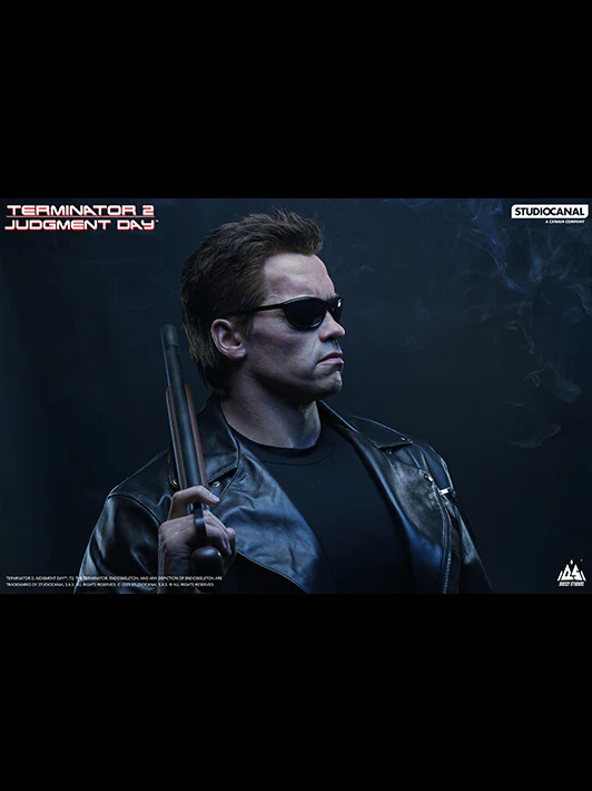 21.Terminator_2_T_800_Life-Size_Bust_1800x1800