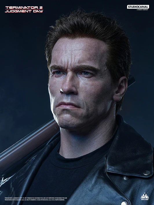 4.Terminator_2_T_800_Life-Size_Bust_1800x1800
