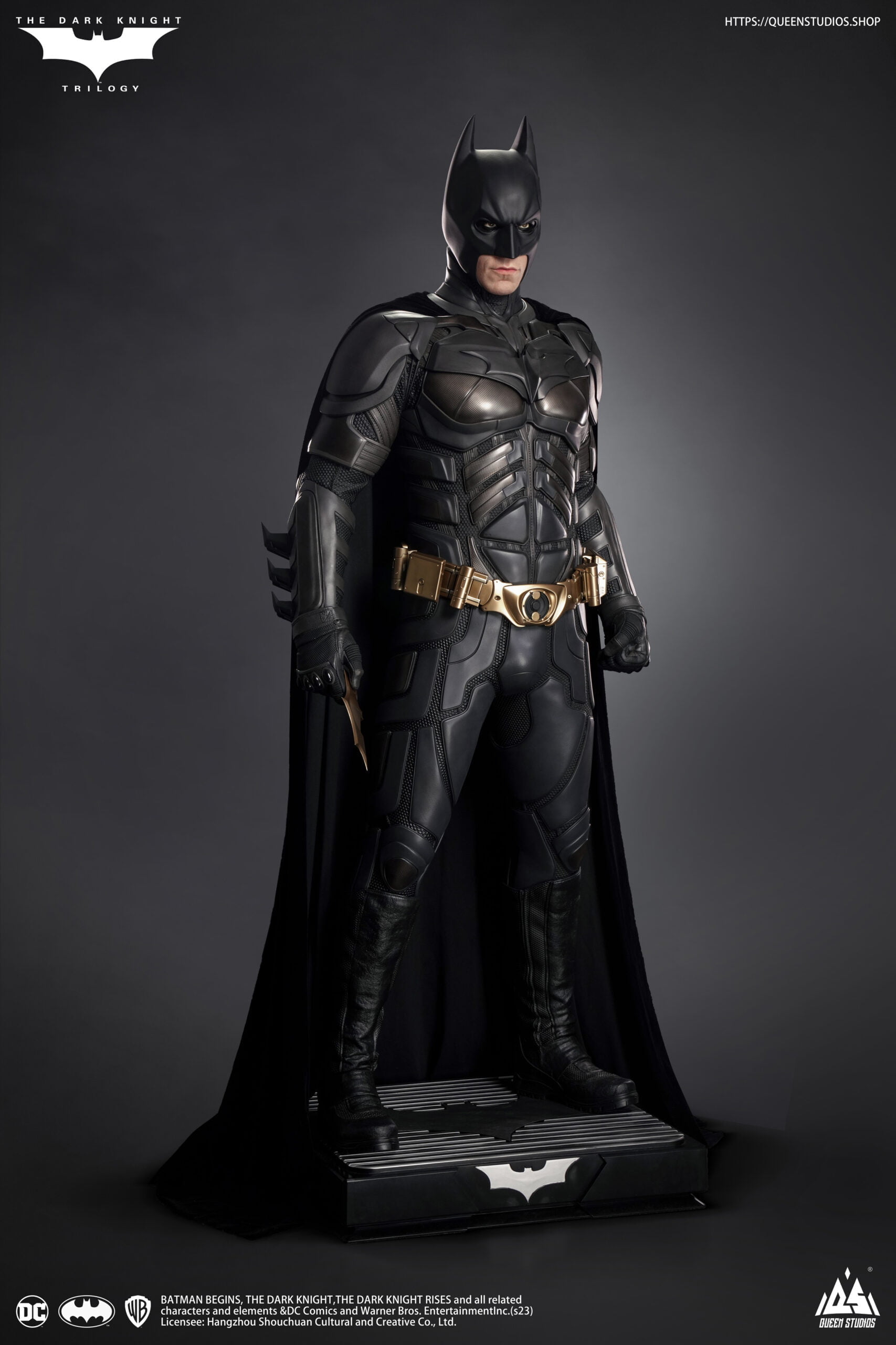 Queen Studios - Christian Bale 1/1 Bust + TDK Batman 1/1 Statue + Batman Armory (with interchangeable head sculpts) Ultimate Edition - Image 23