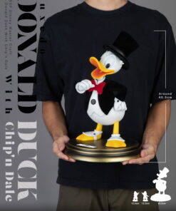Alternative view of Disney Master Craft Tuxedo Donald Duck (With Chip'n Dale)
