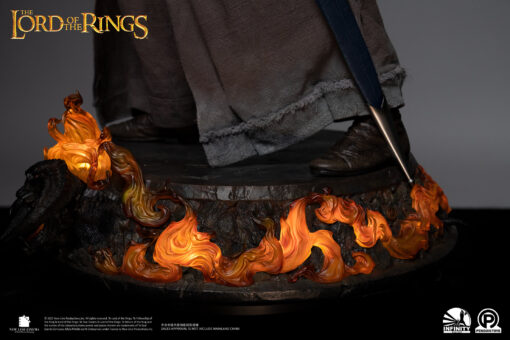 Infinity Studio X Penguin Toys Master Forge Series "The Lord of the Rings" Gandalf The Grey - Image 5
